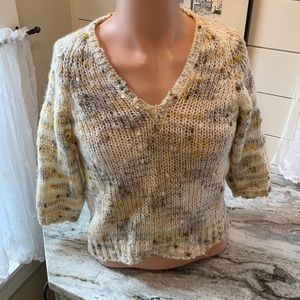 Cute sweater, 3/4 sleeve